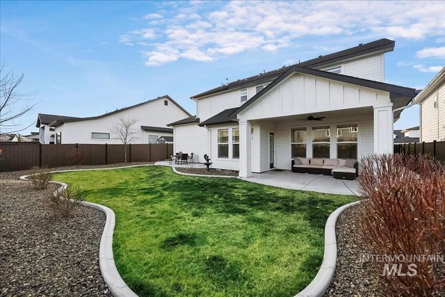 6092 S Thumbelina Ave, Meridian, ID 83642