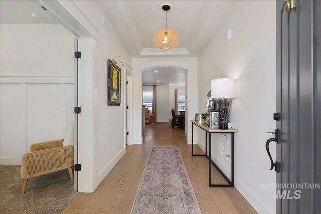 6092 S Thumbelina Ave, Meridian, ID 83642