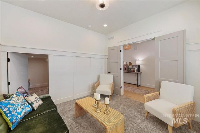 6092 S Thumbelina Ave, Meridian, ID 83642