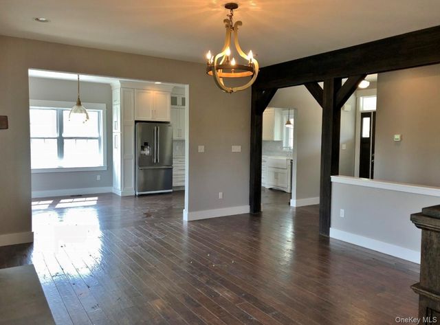 18 Sunset Lane, New Hampton, NY 10958