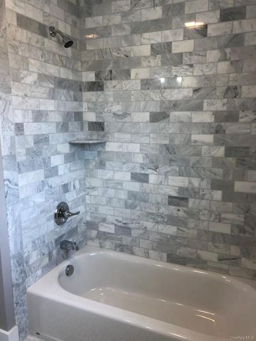 18 Sunset Lane, New Hampton, NY 10958