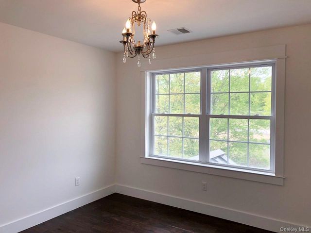 18 Sunset Lane, New Hampton, NY 10958