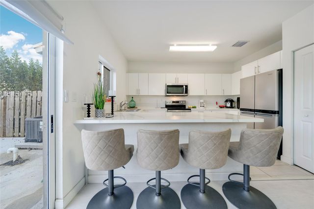 1214 NW 4th Lane 1214, Homestead, FL 33034