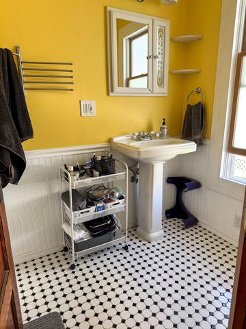 83 Baxter Street, Rutland City, VT 05701