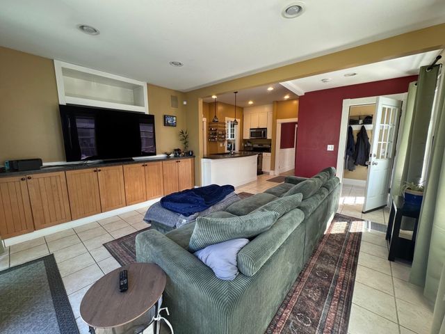 83 Baxter Street, Rutland City, VT 05701