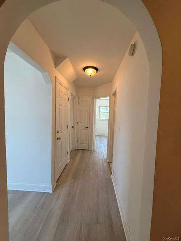 120-54 194th Street, Saint Albans, NY 11412