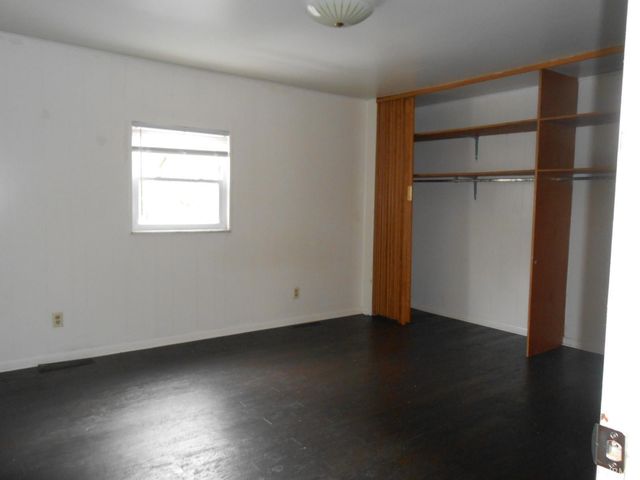 339 S Lincoln St Apt D, Bloomington, IN 47401