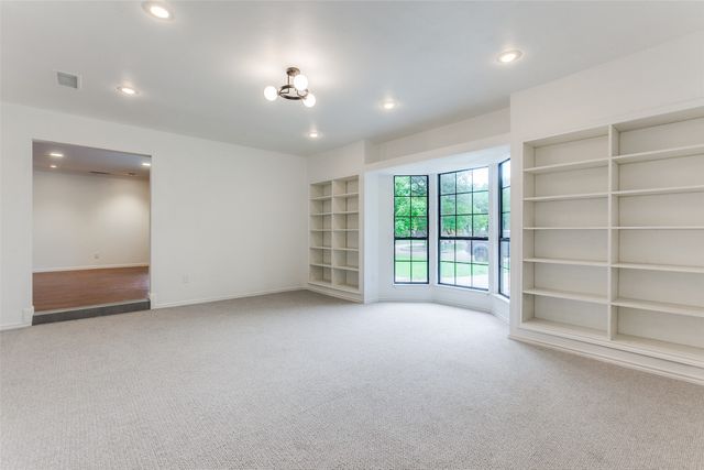 2718 Running Brook Lane, Dallas, TX 75228