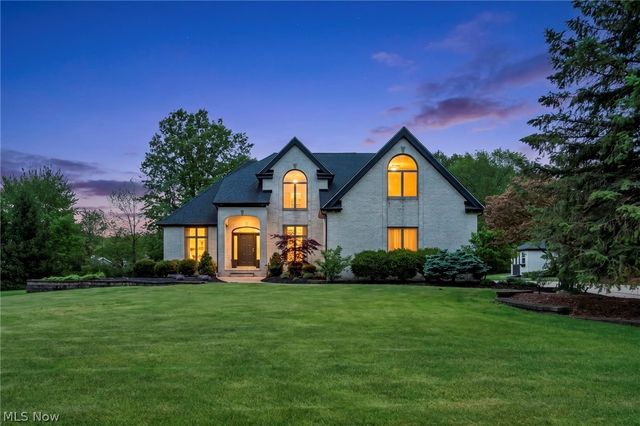 9871 Highland Drive, Brecksville, OH 44141