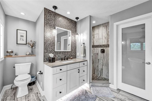 9871 Highland Drive, Brecksville, OH 44141