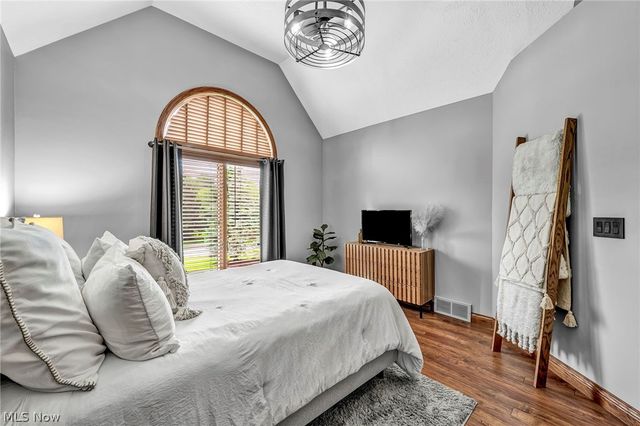 9871 Highland Drive, Brecksville, OH 44141
