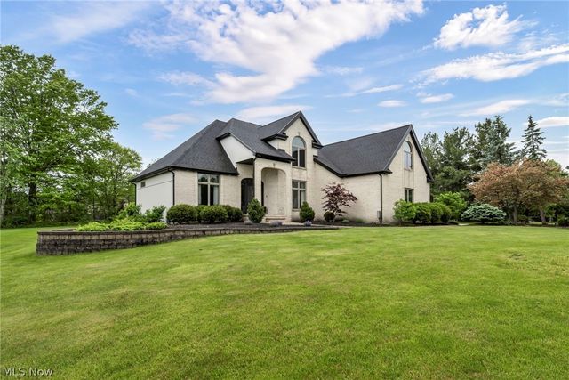 9871 Highland Drive, Brecksville, OH 44141