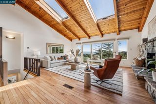 3203 Monterey Blvd, Oakland, CA 94602