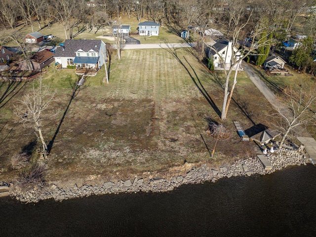 99xx Queen Oaks Drive, Machesney Park, IL 61115