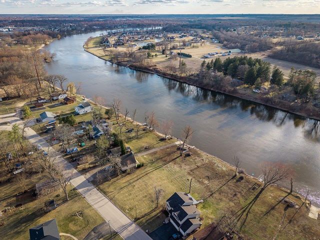 99xx Queen Oaks Drive, Machesney Park, IL 61115