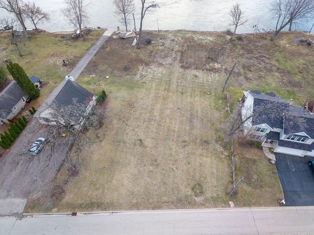 99xx Queen Oaks Drive, Machesney Park, IL 61115