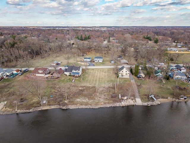 99xx Queen Oaks Drive, Machesney Park, IL 61115