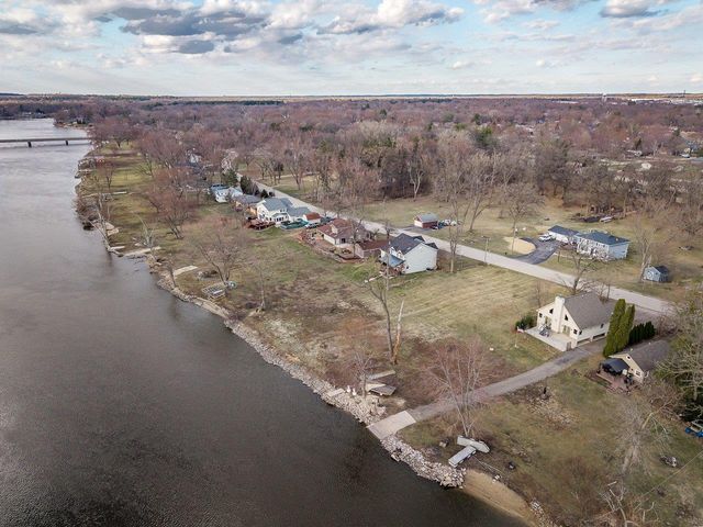 99xx Queen Oaks Drive, Machesney Park, IL 61115