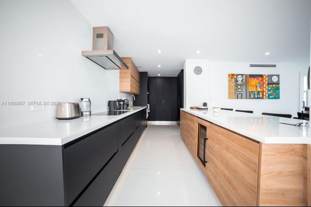 5600 Collins Ave 14K, Miami Beach, FL 33140