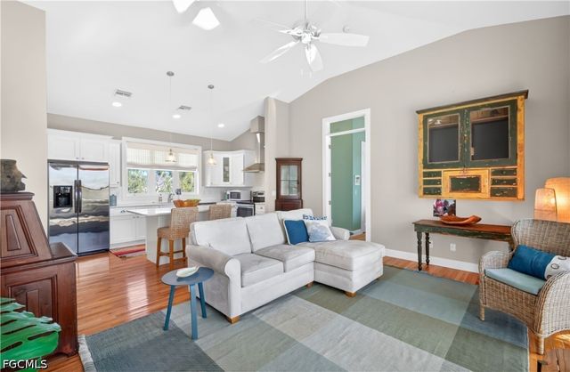 1637 Sabal Sands RD, Sanibel, FL 33957