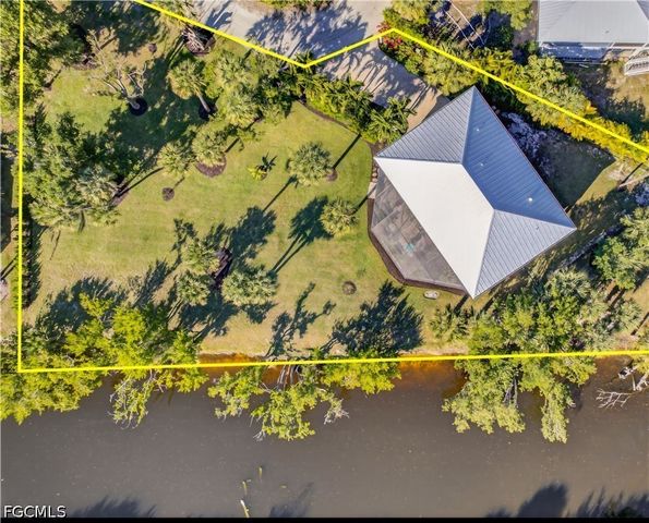 1637 Sabal Sands RD, Sanibel, FL 33957