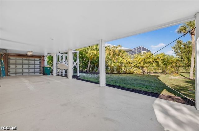 1637 Sabal Sands RD, Sanibel, FL 33957