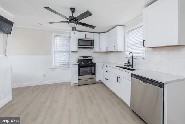 202 E MAIN ST, Penns Grove, NJ 08069
