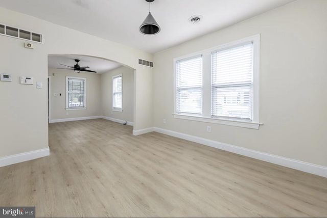202 E MAIN ST, Penns Grove, NJ 08069