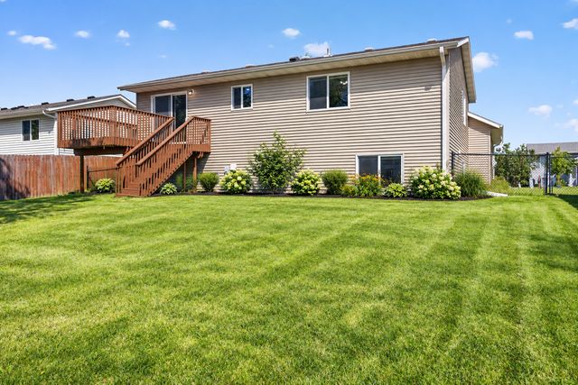5920 Belfry Lane NW, Rochester, MN 55901