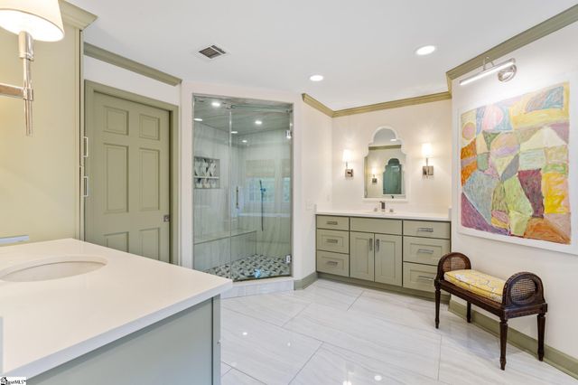 48 Ridgeland Drive, Greenville, SC 29601
