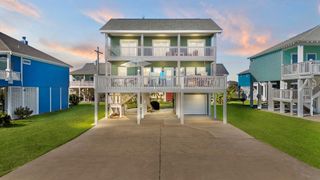 3341 Prides Way, Crystal Beach, TX 77650