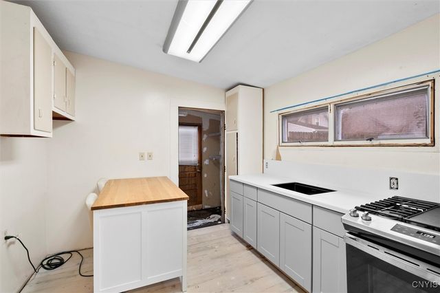 203 Mccool Avenue, Dewitt, NY 13057