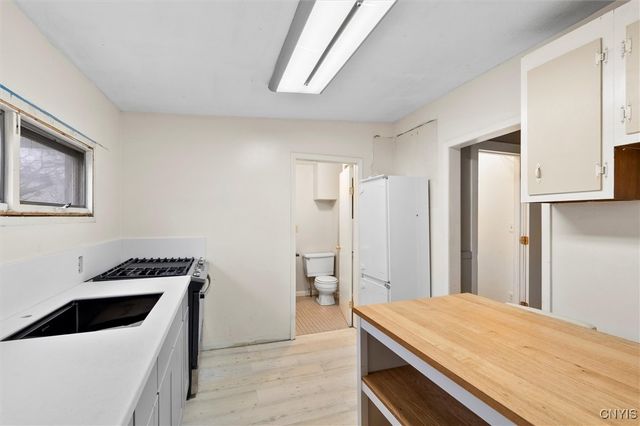 203 Mccool Avenue, Dewitt, NY 13057