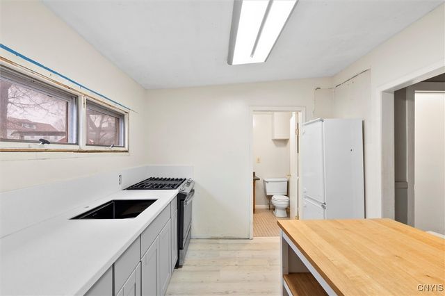 203 Mccool Avenue, Dewitt, NY 13057