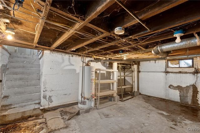 203 Mccool Avenue, Dewitt, NY 13057