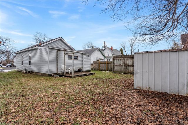 203 Mccool Avenue, Dewitt, NY 13057