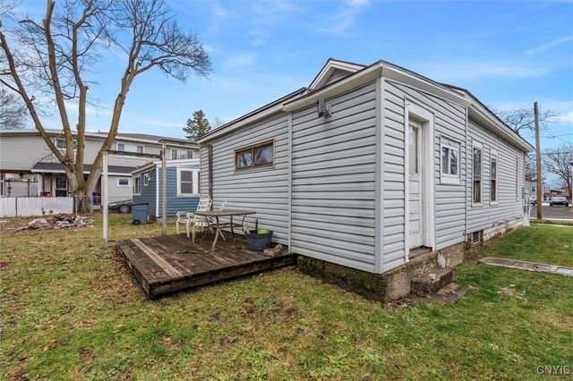 203 Mccool Avenue, Dewitt, NY 13057