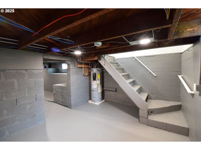 1123 Se 162ND Ave, Portland, OR 97233