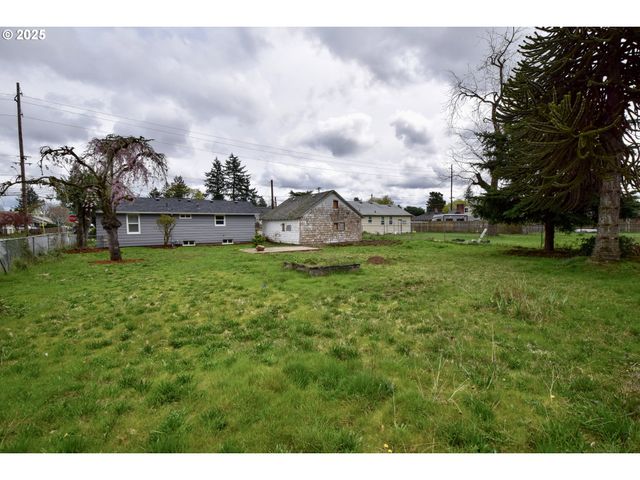 1123 Se 162ND Ave, Portland, OR 97233