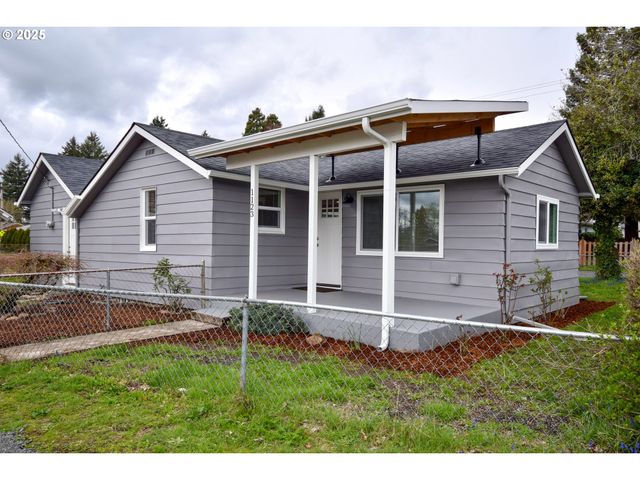 1123 Se 162ND Ave, Portland, OR 97233