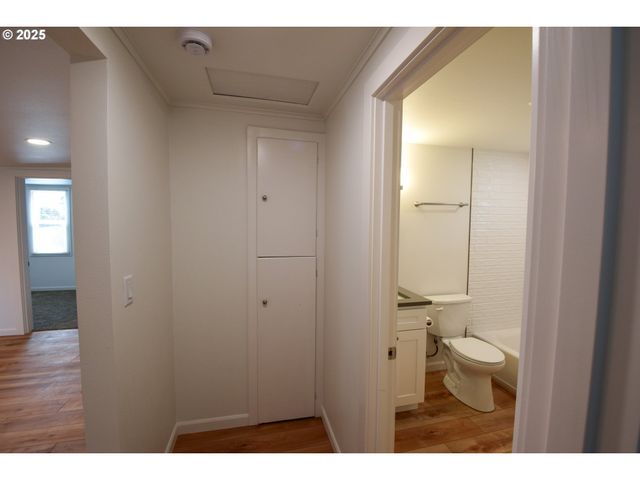 1123 Se 162ND Ave, Portland, OR 97233