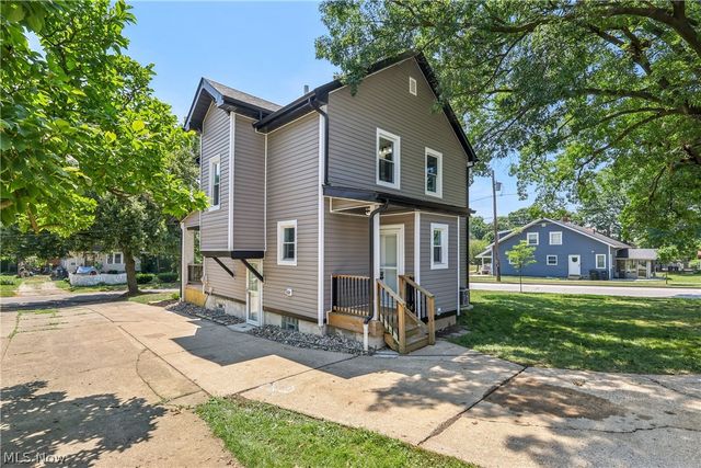 1551 Preston Avenue, Akron, OH 44305
