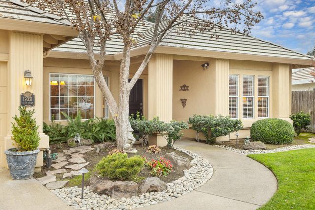 19321 Page Ct, Woodbridge, CA 95258