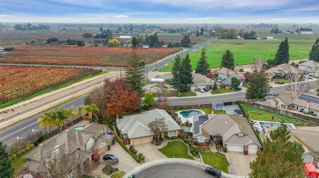 19321 Page Ct, Woodbridge, CA 95258