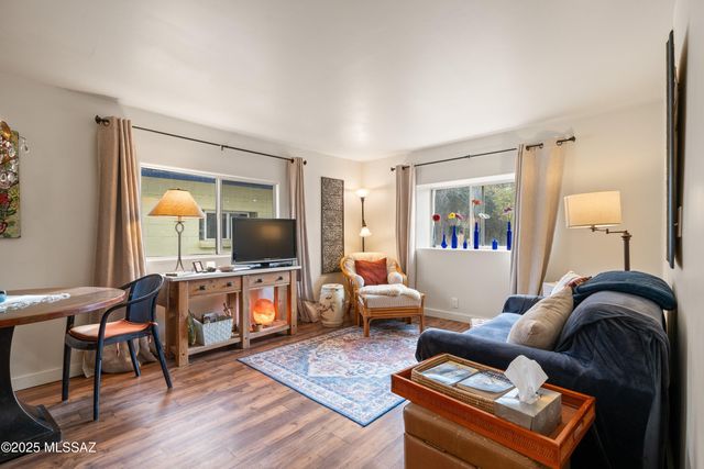 402 Sheard Drive, Patagonia, AZ 85624