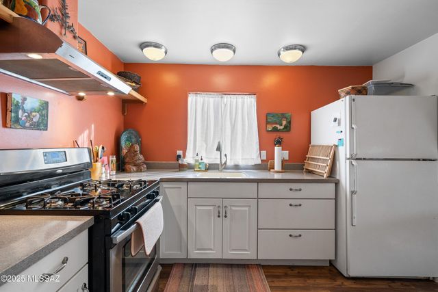 402 Sheard Drive, Patagonia, AZ 85624