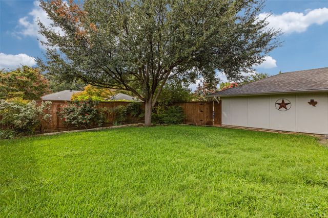 7422 Foxworth Drive, Dallas, TX 75248