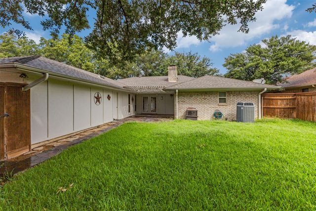 7422 Foxworth Drive, Dallas, TX 75248