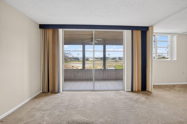 2571 Aragon Blvd 214, Sunrise, FL 33322