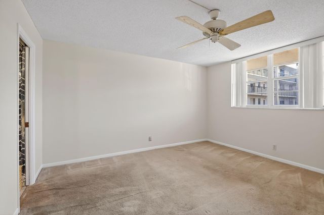 2571 Aragon Blvd 214, Sunrise, FL 33322